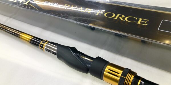 ダイワ 18 トーナメント ISO AGS リアルフォース